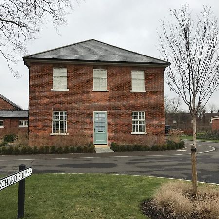 Villa The Officers' Mess - The Garden Quarter Bicester Exterior foto