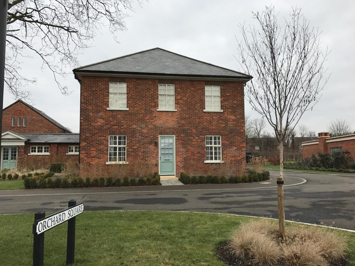 Villa The Officers' Mess - The Garden Quarter Bicester Exterior foto