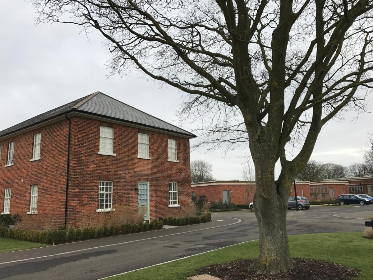 Villa The Officers' Mess - The Garden Quarter Bicester Exterior foto